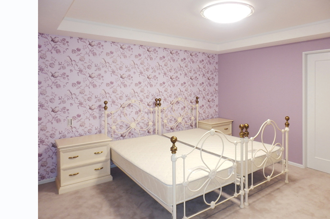 夢見る空間を内装から―ヨーロピアンテイストの寝室